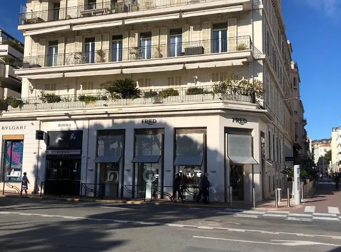 Brand New Studio In The Heart Of Cannes